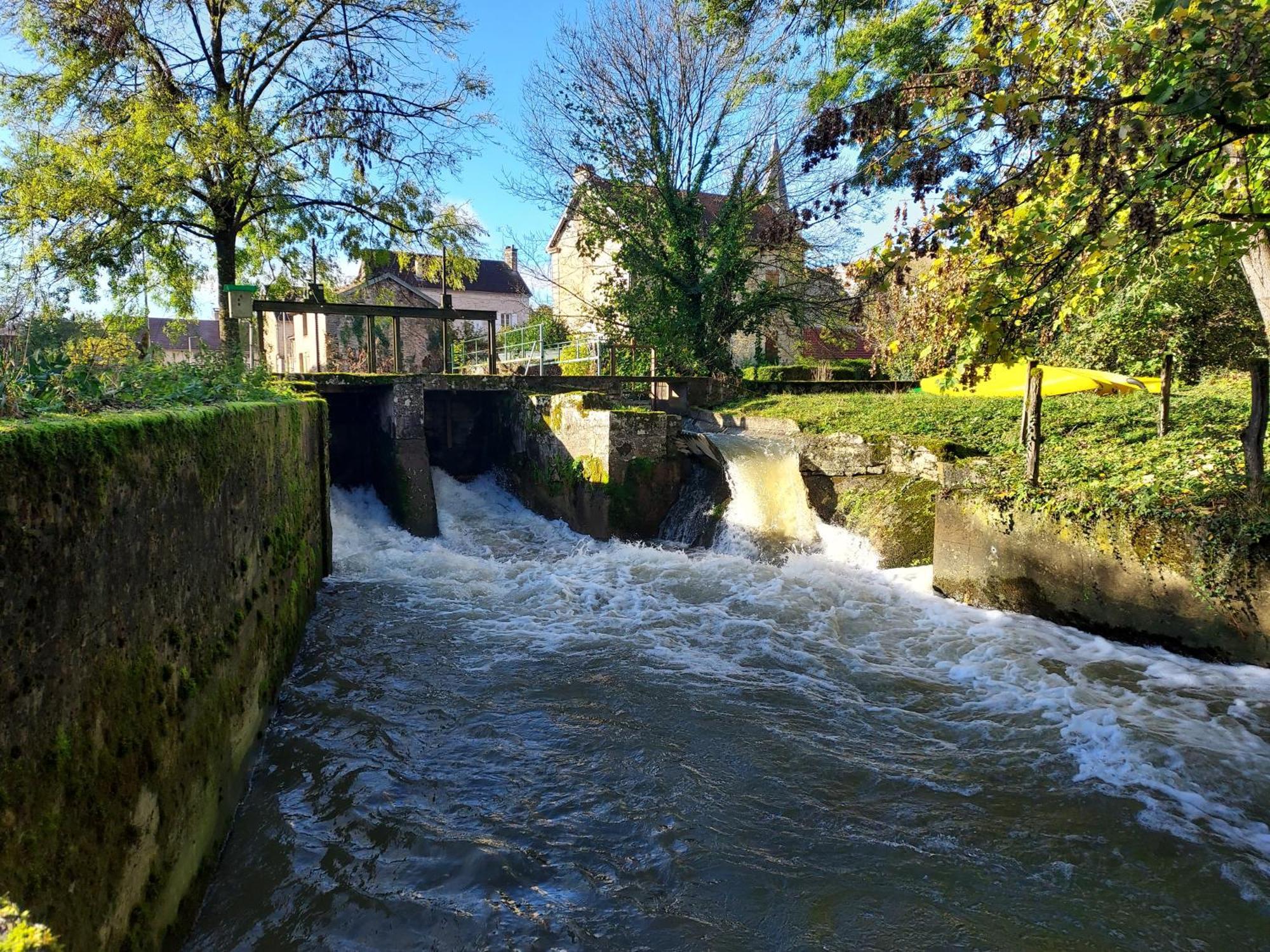 Chambre Independante Dans Le Moulin Pouilly-sur-Vingeanne Buitenkant foto